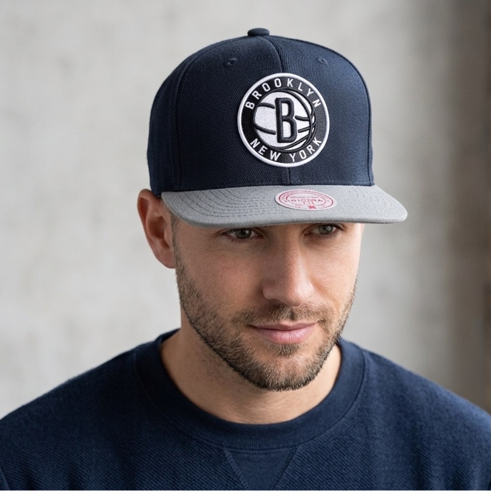 MITCHELL & NESS Brooklyn Nets 2 Tone 2.0 Snapback Hat Black Grey NBA Cap